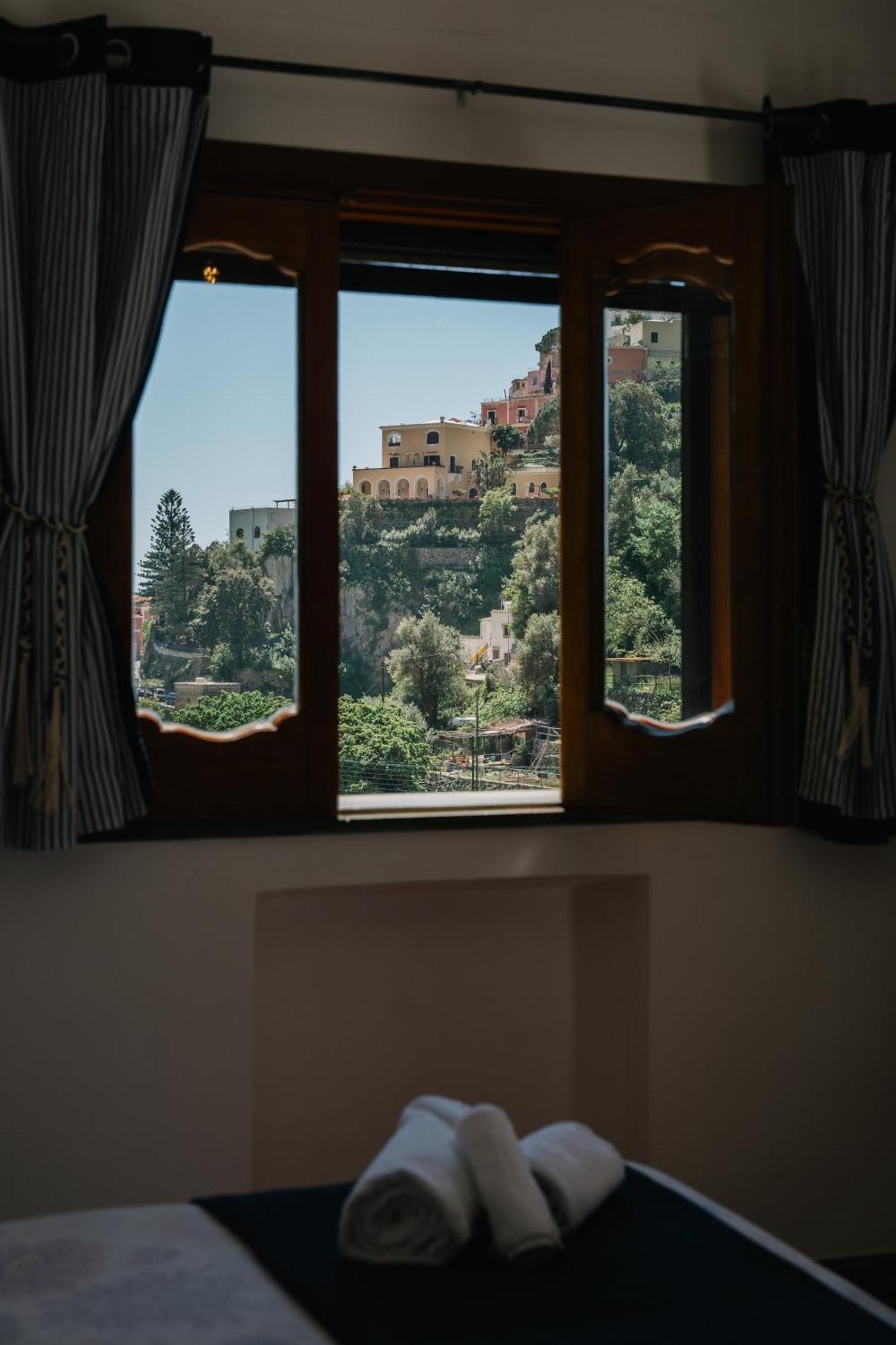B&B Dormidame' Positano Eksteriør billede